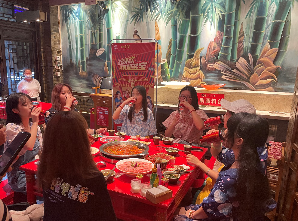 加多宝全国千店联动,打造年轻态新餐饮场景标配