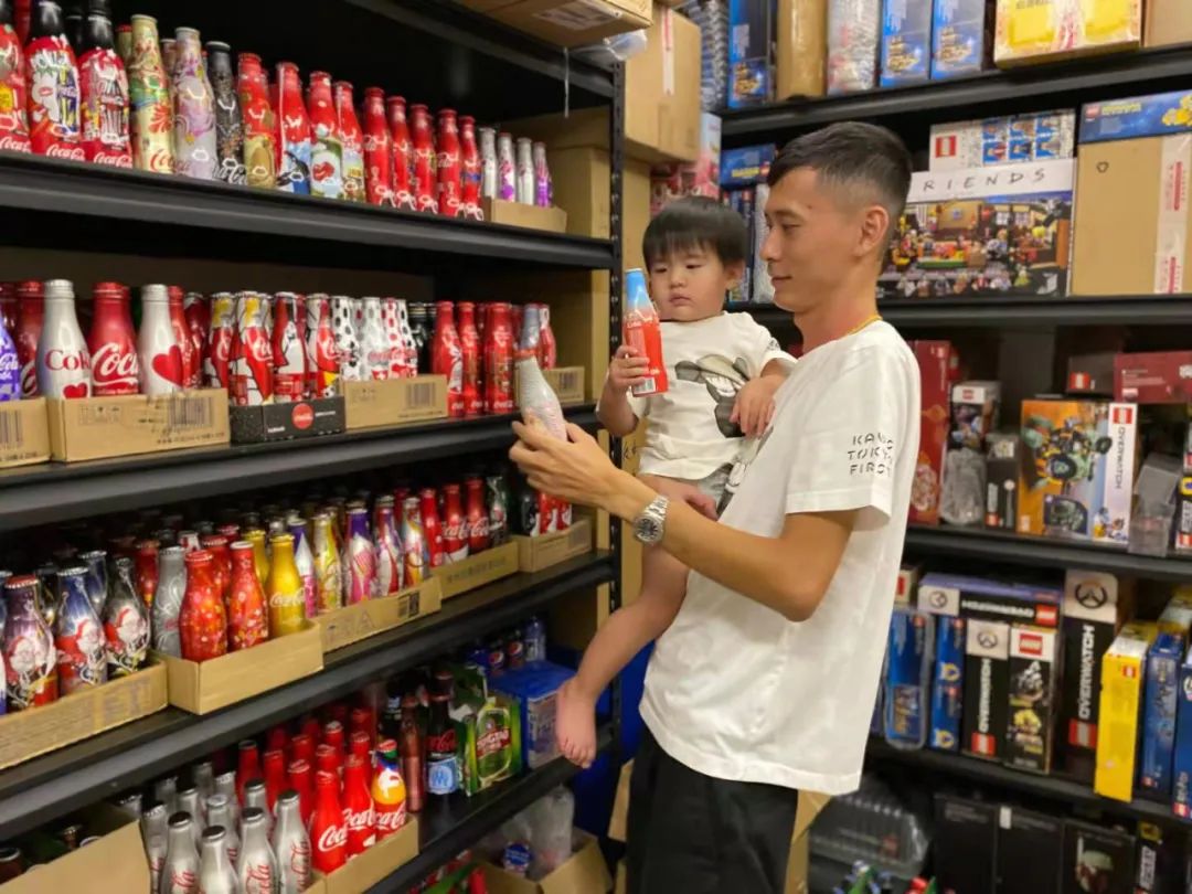 你能信?倒掉可乐卖瓶子,这位广东小伙一年卖了几十万