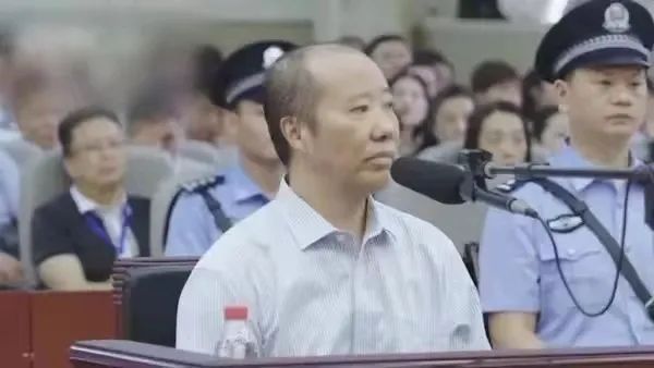 茅台集团人事再变动,价格“双轨制”下的黑与白?