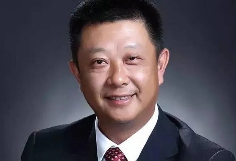 海底捞张勇:“穷人思维”丢了首富