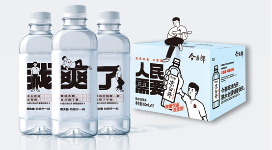 今麦郎凉白开“对味”瑞幸咖啡 ，凭什么抢占“Z世代心智”？