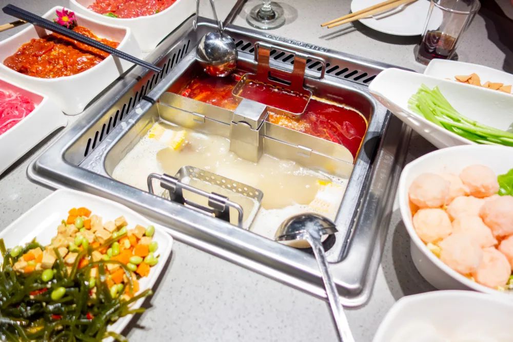 餐饮上市潮来了,“老乡鸡们”能否避开海底捞的困境?