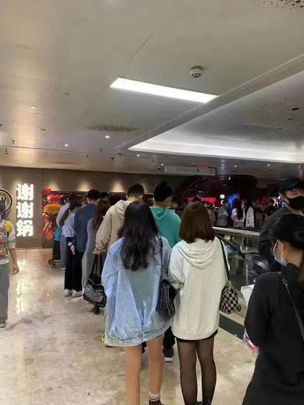 湊湊创始人张振纬新作“谢谢锅”火爆面世，我们和他聊了聊！