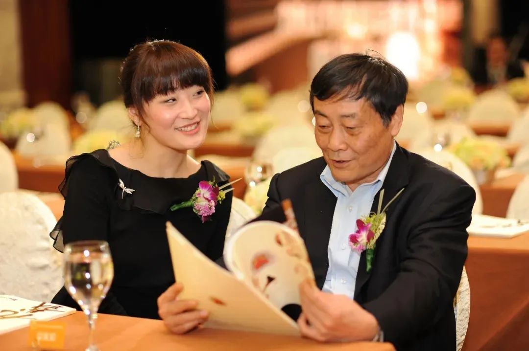 那个嫌弃王力宏的富二代，上位了