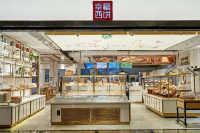 亏损、关店、倒闭,1000亿市场为什么容不下老牌蛋糕?