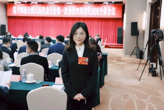 陈柏蓉.jpg 陈柏蓉.jpg