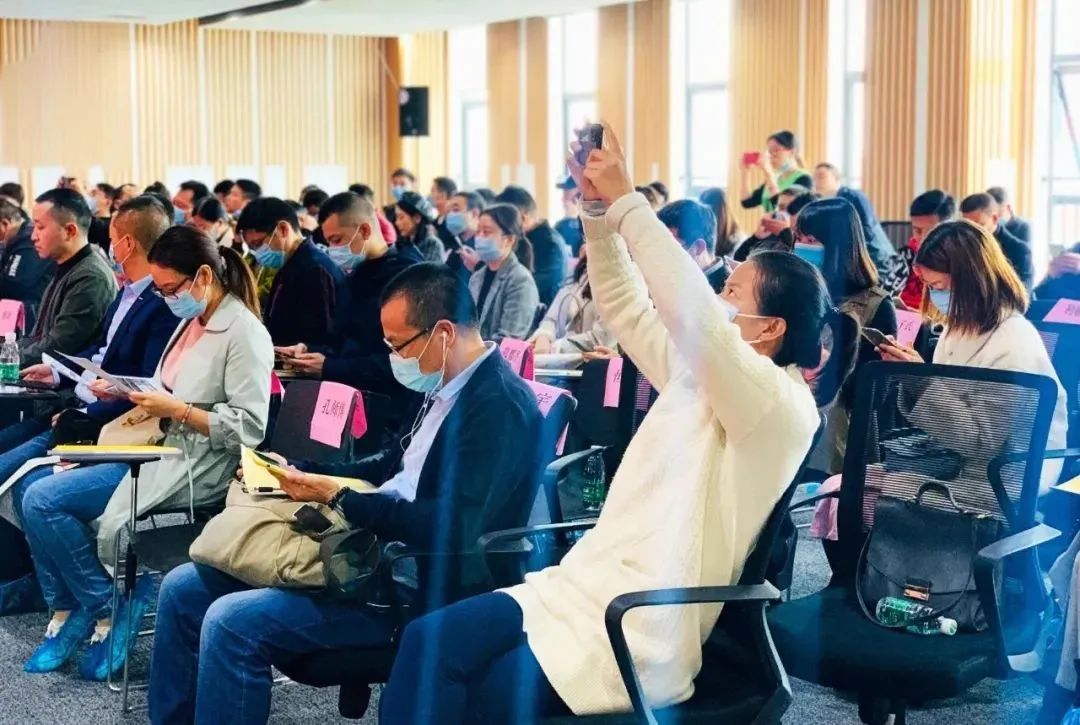 重磅！四川百位企业家齐聚，共谋这件大事！