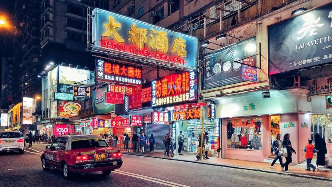 为什么看别人开店就爆火,自己干就血本无归?