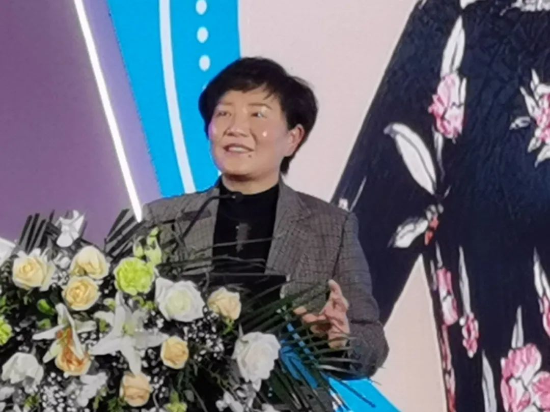 亮相中部酒博会，人民小酒再多一城