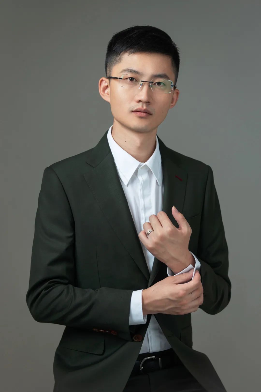 没融资，没做过广告，他如何靠卖锅巴年营收近2亿元？
