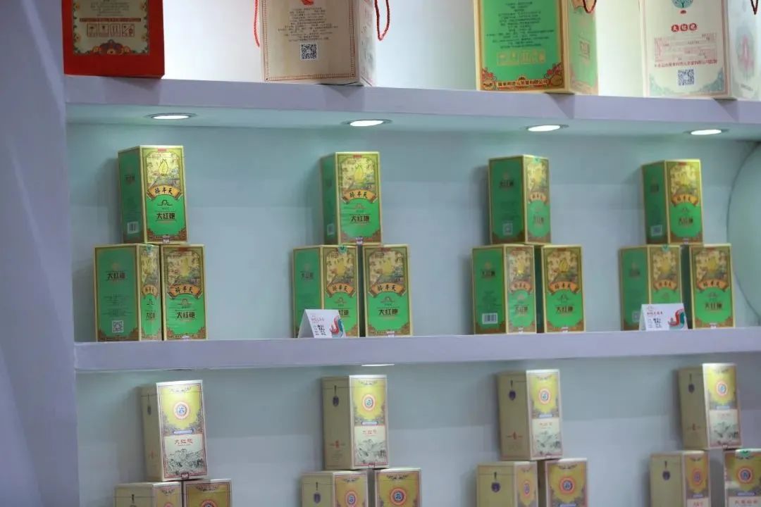 内幕:街边的茶叶店永远没人,为什么不会倒闭?