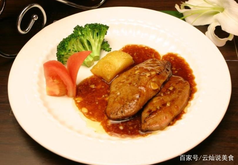法国鹅肝、日本寿司、巴西烤肉……中国的代表菜厉害了!