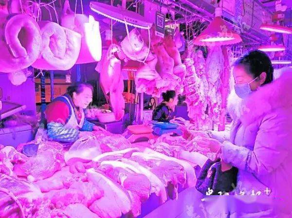 贵阳：农贸市场春节照常营业