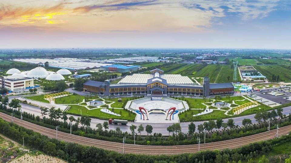src=http___cs.xinpianchang.com_uploadfile_article_2018_06_25_5b30b0b740873.jpeg@960w_540h_1e_1c.jpg&refer=http___cs.xinpianchang.jpg