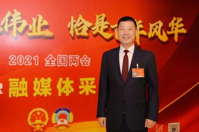 石聚彬、冷友斌、张学武…食业家代表齐聚两会，你为谁的提案点赞？