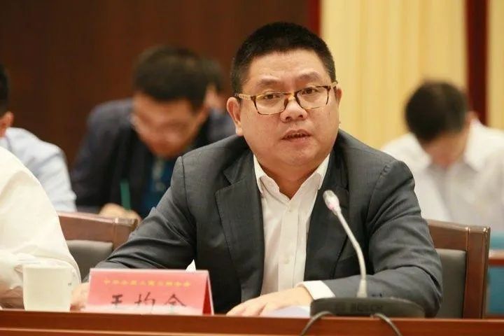 石聚彬、冷友斌、张学武…食业家代表齐聚两会，你为谁的提案点赞？