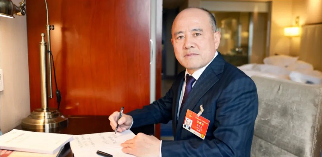 石聚彬、冷友斌、张学武…食业家代表齐聚两会，你为谁的提案点赞？