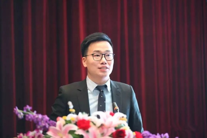 刘辉.jpg
