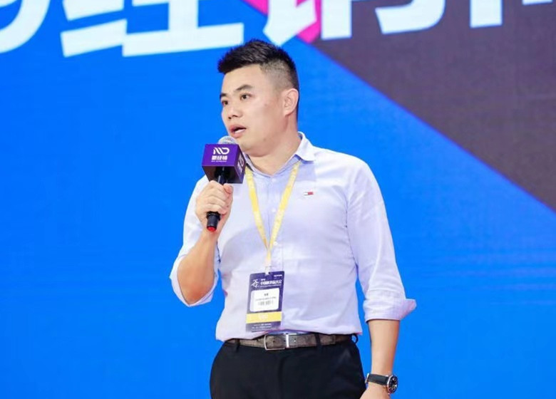 李勇1.jpg 李勇1.jpg