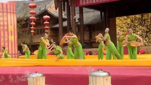 湖北房县举行“九月九”黄酒开酿活动