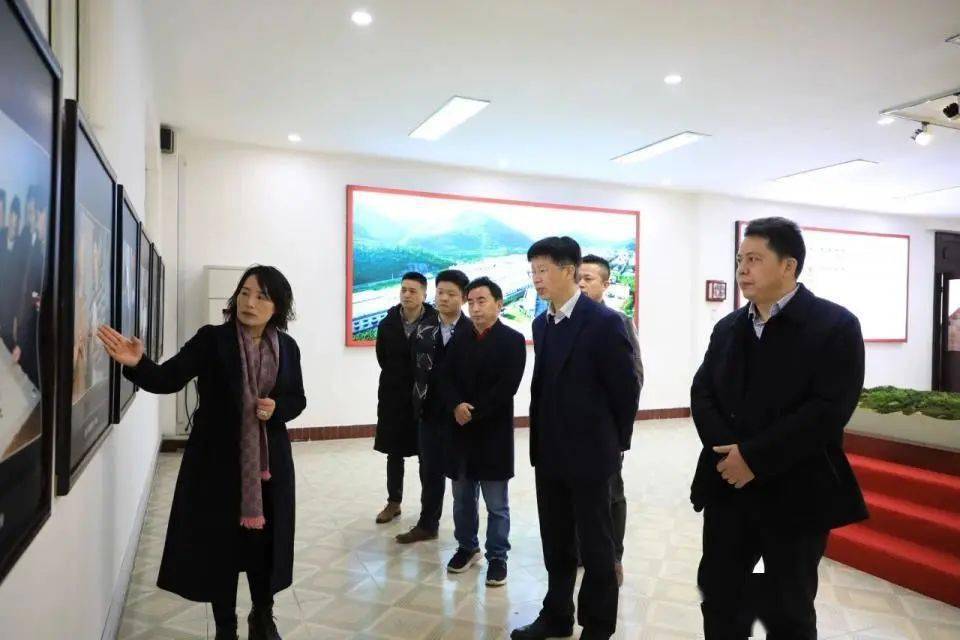 中南大学·酒鬼酒研究生联合培养基地隆重揭牌!
