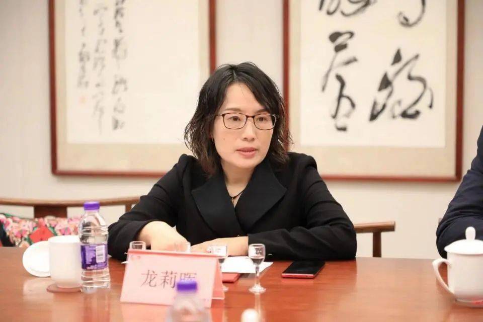 中南大学·酒鬼酒研究生联合培养基地隆重揭牌!