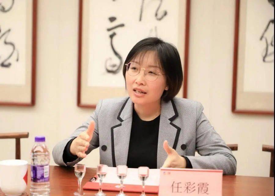 中南大学·酒鬼酒研究生联合培养基地隆重揭牌!