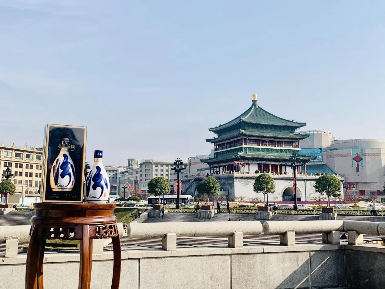 青花汾酒30·复兴版西安上市:逐鹿高端市场、助力汾酒复兴