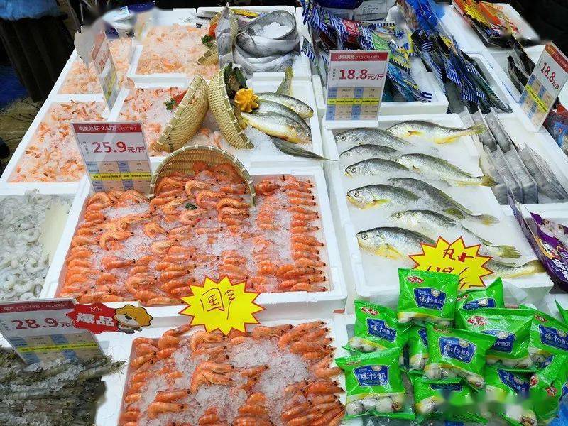 家乐福预热春节年货大街