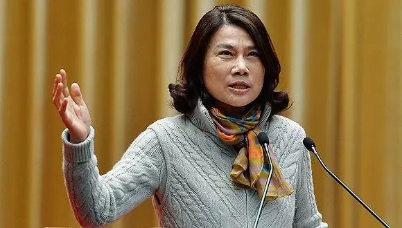 直播电商新路口，品牌vs经销商，从博弈到双管齐下！