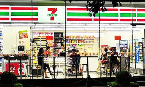 便利店市场竞争白热化 国产品牌黑马崛起