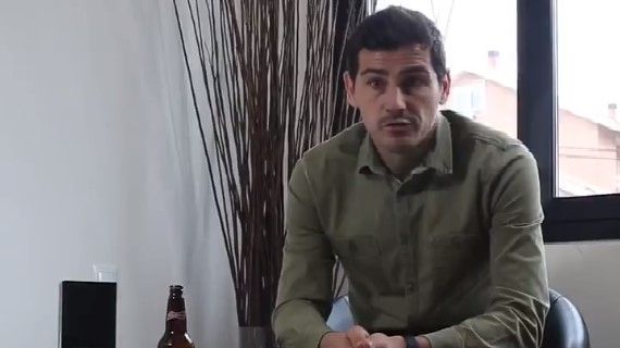 卡西收到百威纪念梅西进球啤酒