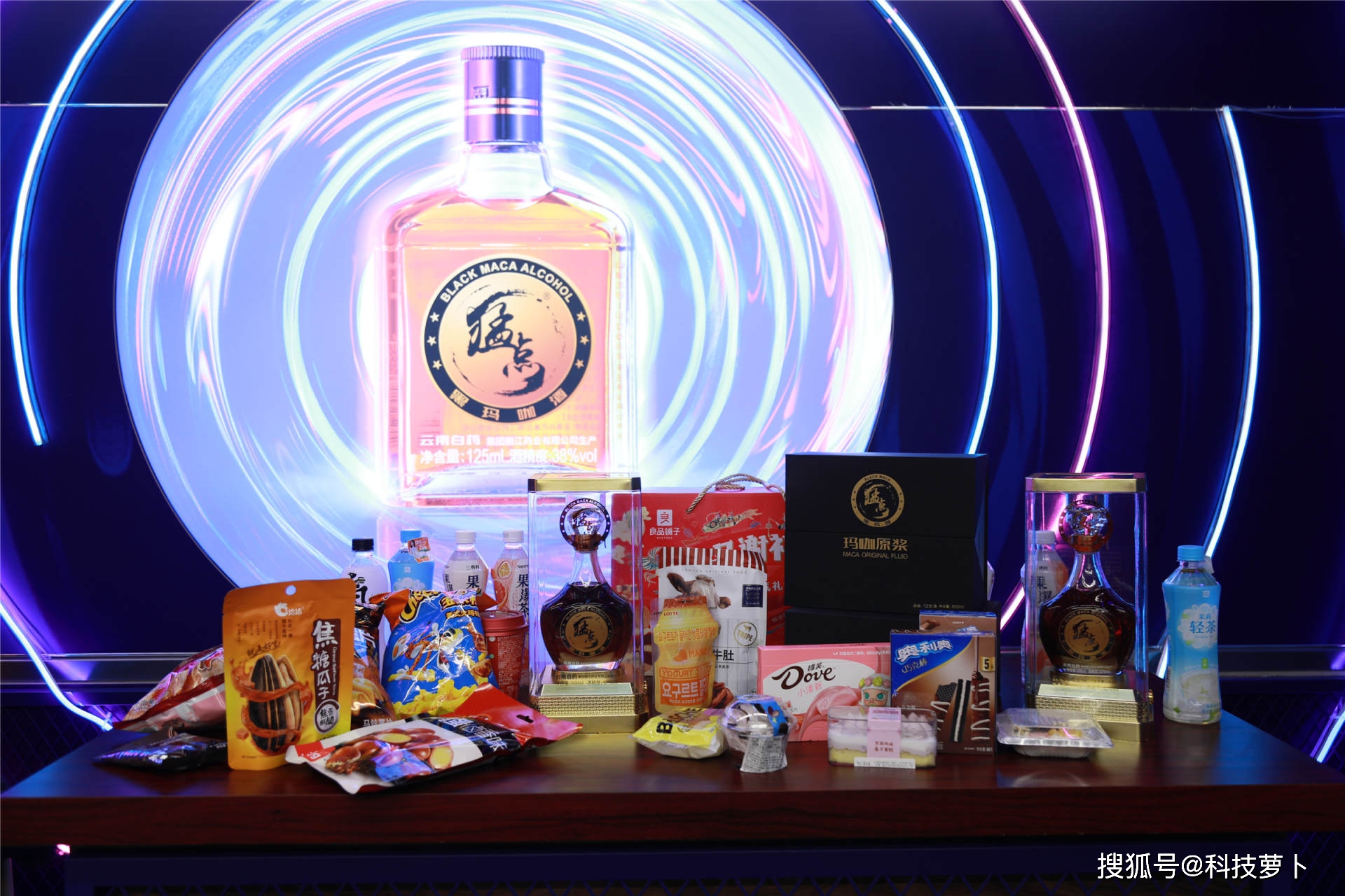 新零售创新:罗森与猛点酒联名打造便利店酒吧