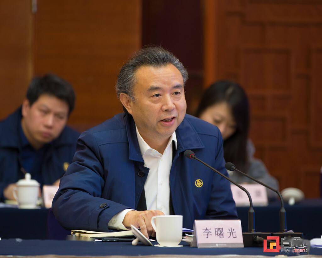 范波会见五粮液集团公司党委书记、董事长李曙光一行