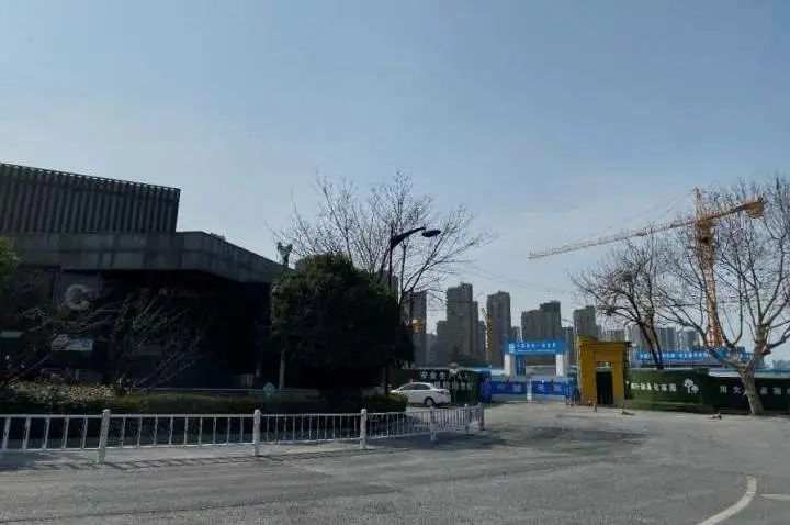娃哈哈集团在杭州市中心建员工公寓,网友酸了!
