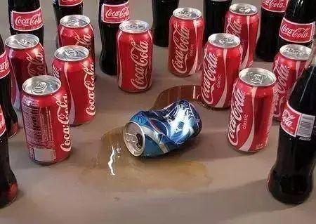 败者食尘:揭秘可口可乐与百事可乐的百年恩怨
