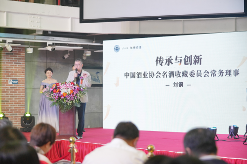 文化进万家工程启动！春夏秋冬红楼梦十二金钗酒新品上市