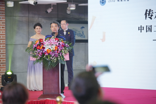 文化进万家工程启动！春夏秋冬红楼梦十二金钗酒新品上市