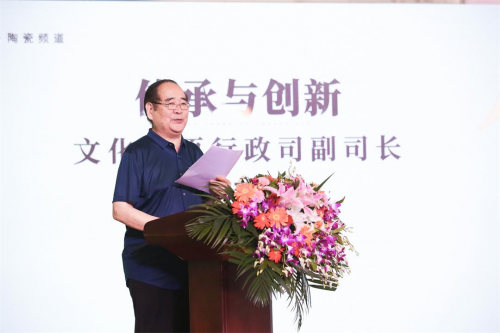 文化进万家工程启动！春夏秋冬红楼梦十二金钗酒新品上市