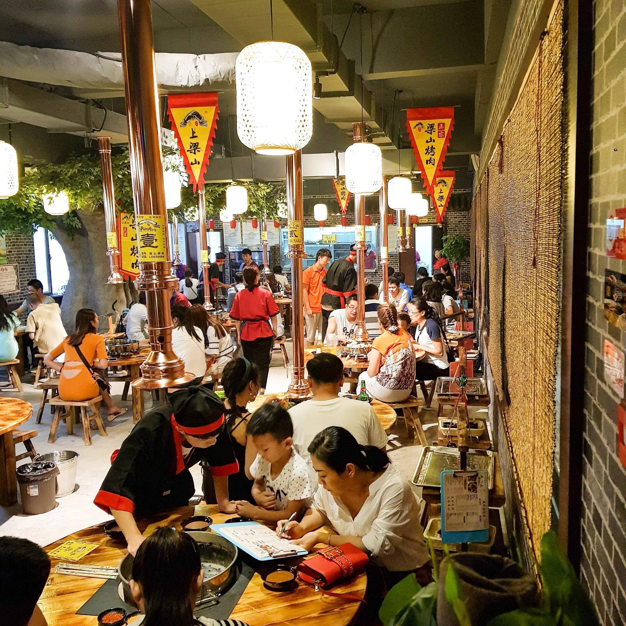 下沉市场表现亮眼,中式炭火品牌—梁山烤肉的突围之路