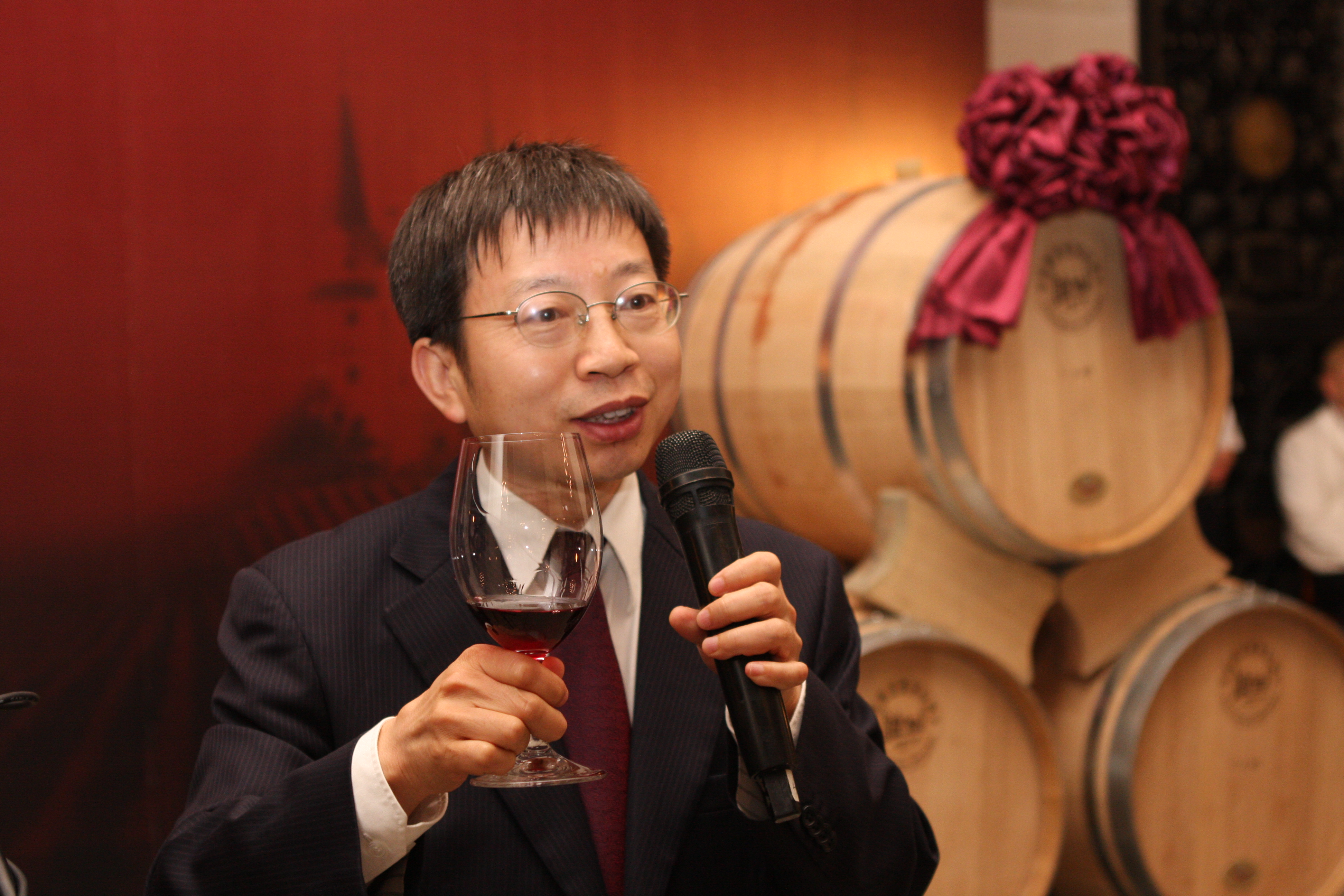 专访李记明:张裕葡萄酒逃离“卡脖子”困境