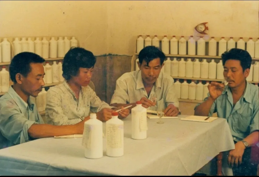 酱酒很热,你怎么才能在上下游分到一杯羹?