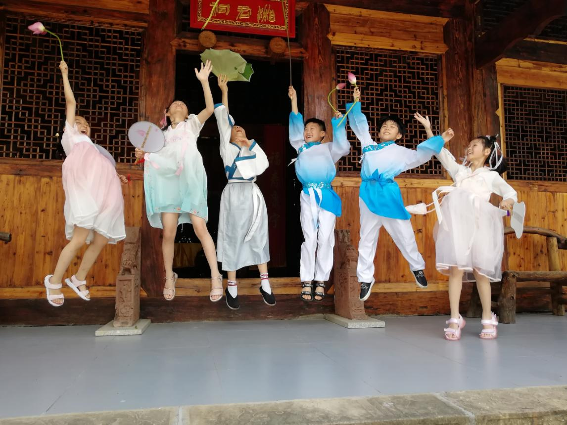 乡村振兴:从自然美景到非遗体验,来莲湖湾打卡“乡村乐趣”