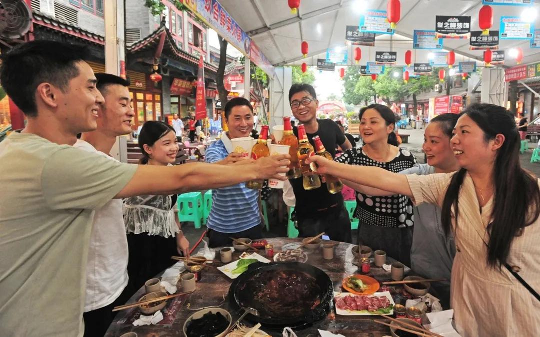 第九届啤酒火锅节来了!快来长寿嗨!