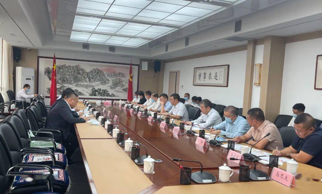 阿拉善盟行署与伊利集团考察组,洽谈对接骆驼产业项目