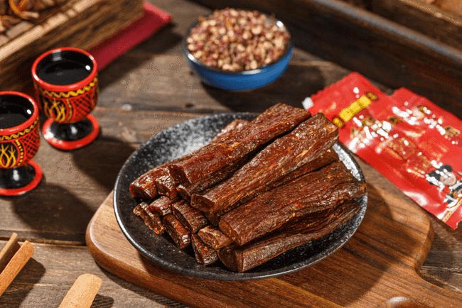 凉山华记思奇香:手撕牛肉撕出来的牛肉龙头企业