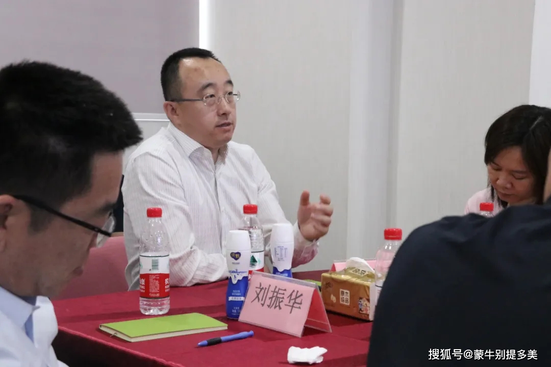 雅士利总裁闫志远一行莅临蒙牛·别提多美总部考察指导