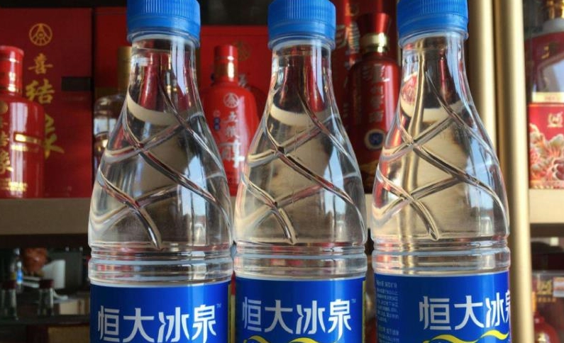恒大矿泉水投资60亿打广告,结果却亏了40亿?