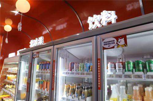 从“便利店荒漠”到“网红打卡地”,北京首批地铁便利店探店记