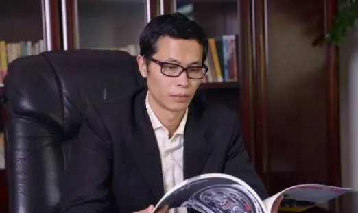 恒大冰泉累计亏40亿,而他一瓶卖3元年产240万吨
